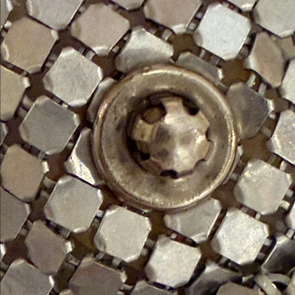 A silver-toned chainmail mesh scarf bib necklace. VTG - Picture 12 of 16